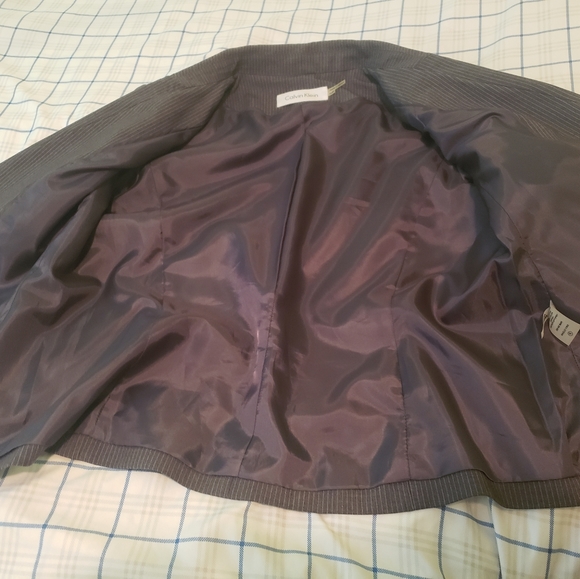 Calvin Klein pants gray stripe pants suit. Jacket size 10P, pants size 2P - Picture 11 of 12